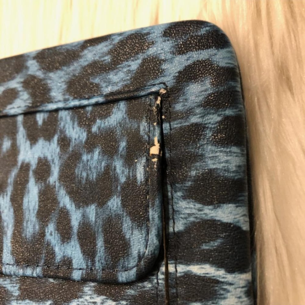 Blue Leopard Print Wallet - Picture 5 of 8